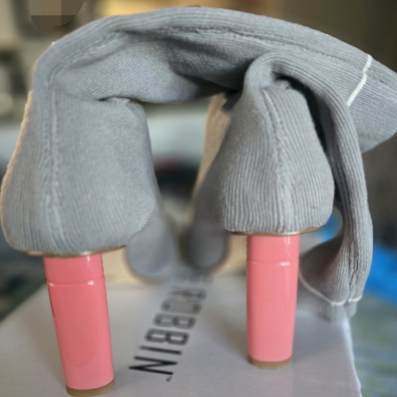 NIB!! Grey Sock Boots size 10 Breckelles - Picture 2 of 7